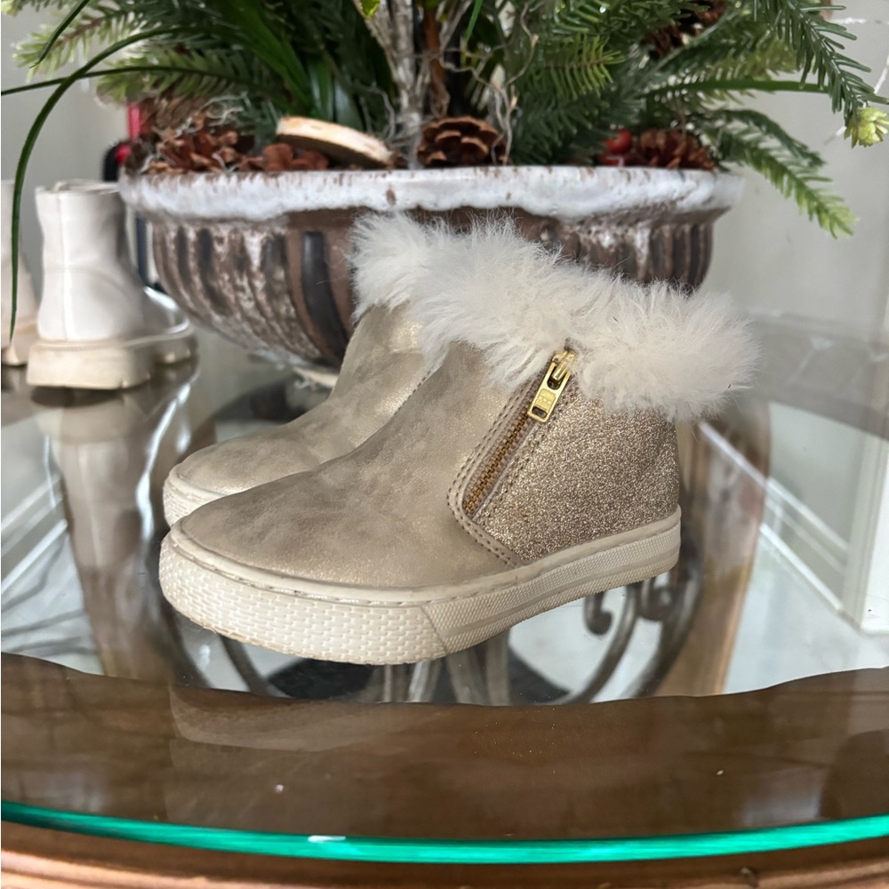 Gold Glitter Toddler Boots with Fur Trim